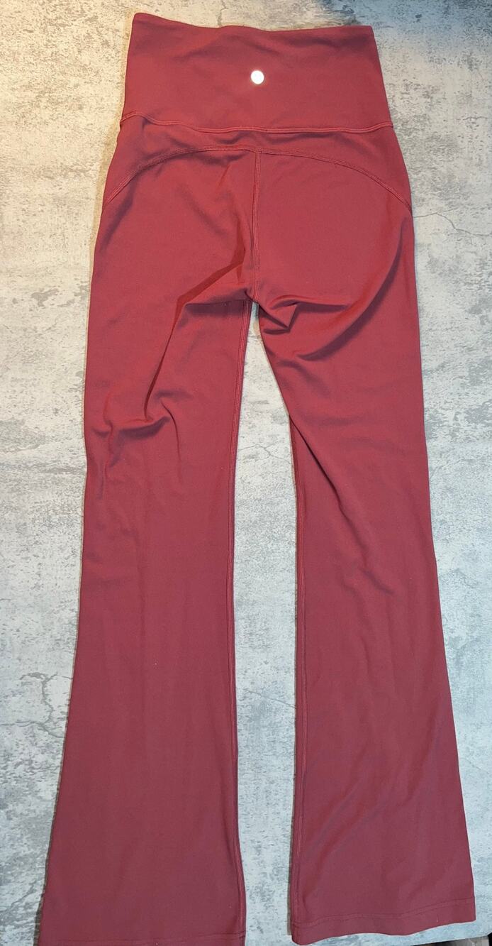 Lululemon Size 4 Groove Super-High-Rise Flared Pant Nulu 32.5" - Smoky Red